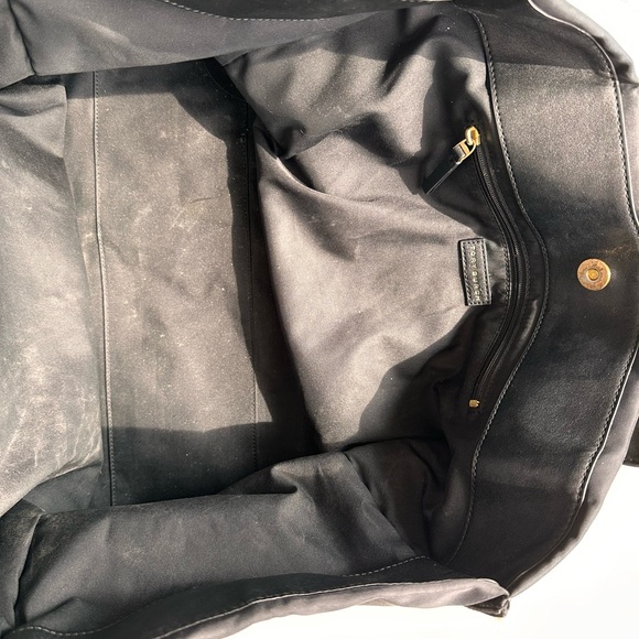 Tory Burch Black Tote with Geometric Logo Design - Picture 12 of 13